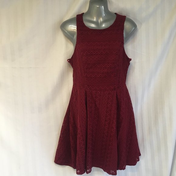 *HOST PICK* Monteau LA Burgundy Red Lace Fit Flare Dress Girl Youth L Sleeveless - Picture 1 of 11